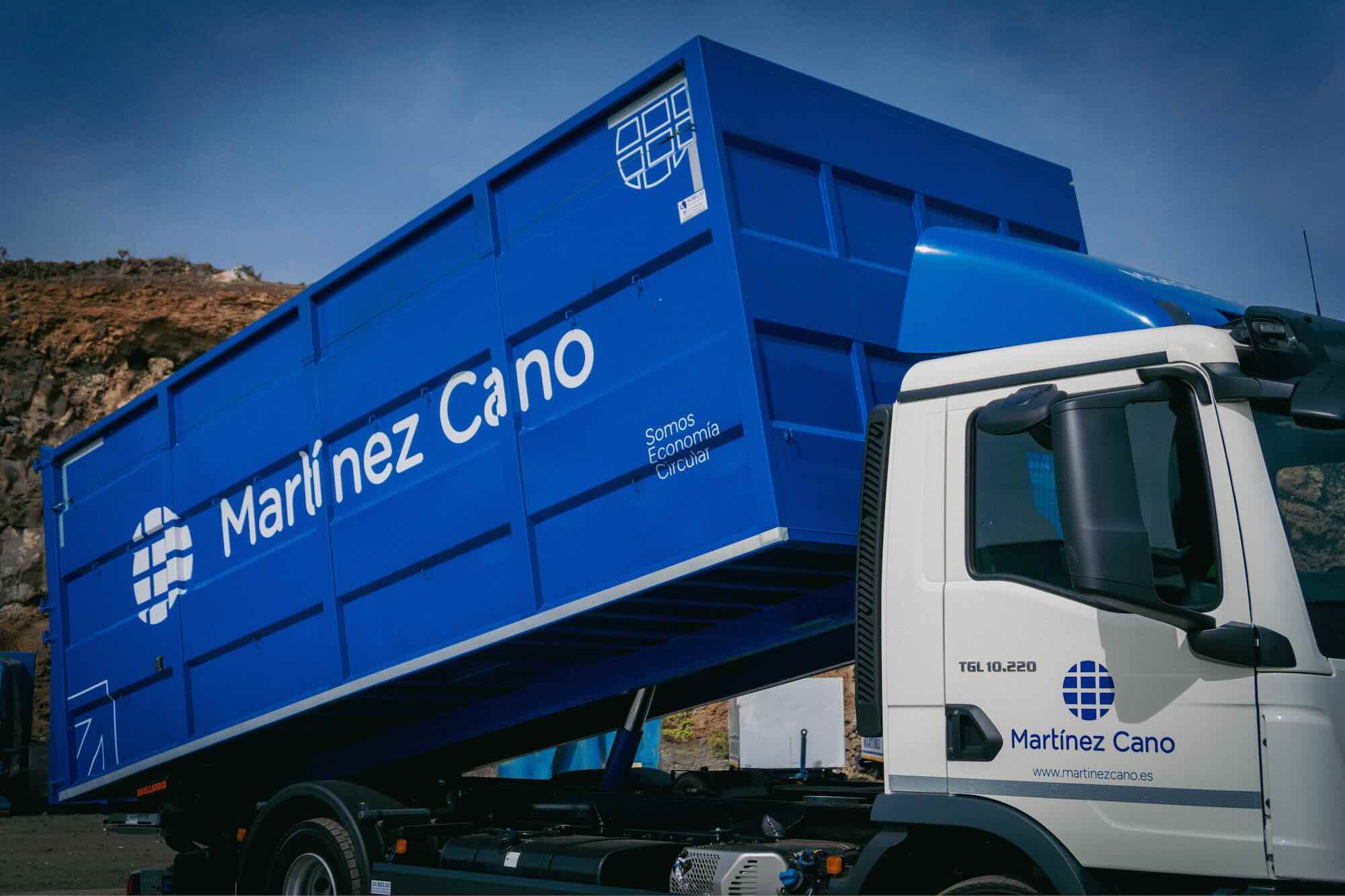 https://www.martinezcano-sa.es/wp-content/uploads/vehiculo-ligerop-2.jpeg
